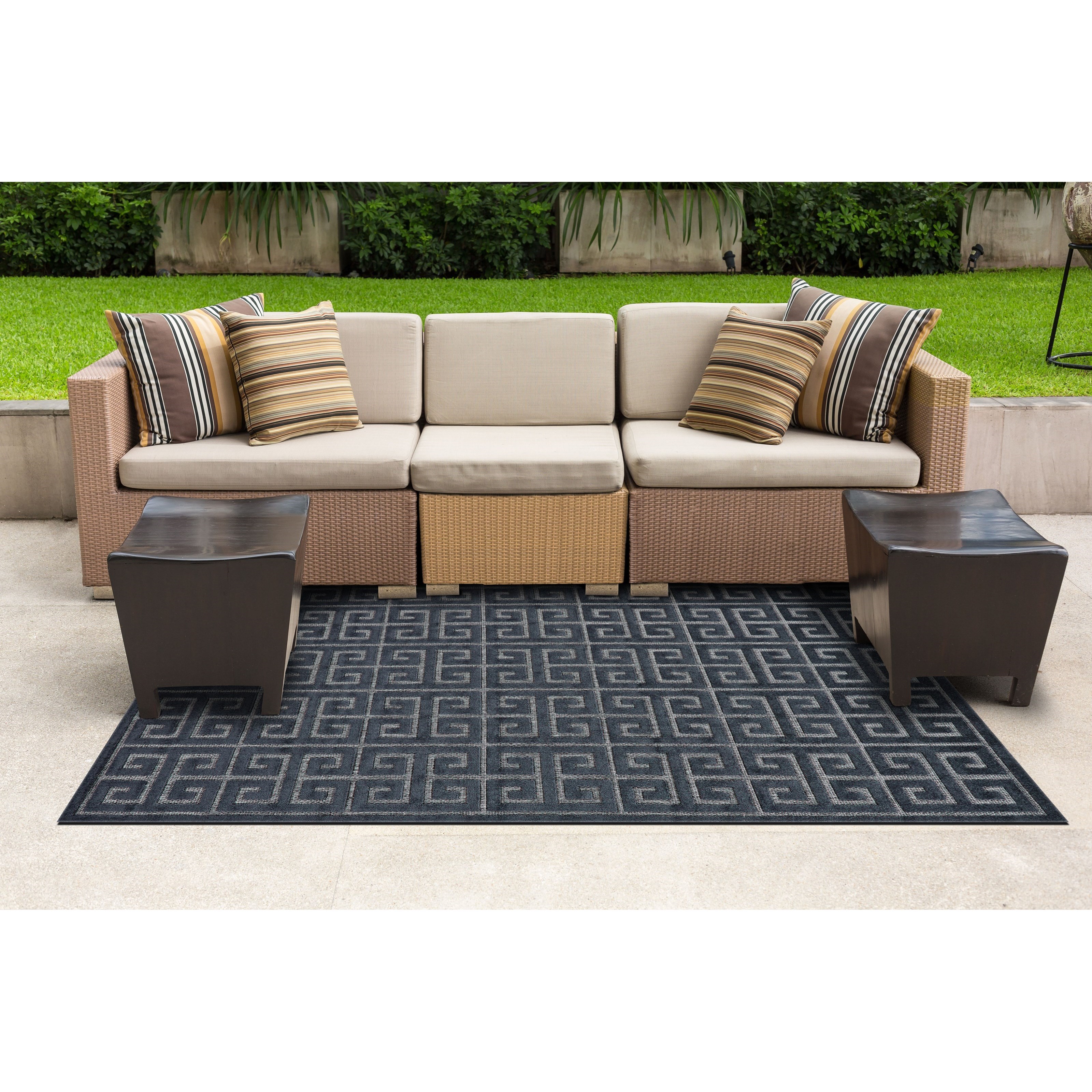Black/Charcoal 5' X 7'-6" Area Rug